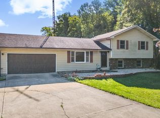 2017 N Meridian Rd, Peru, IN 46970