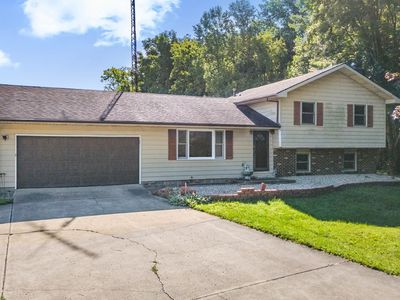 2017 N Meridian Rd, Peru, IN, 46970