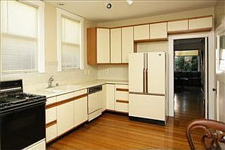 5th image of 279 29th St