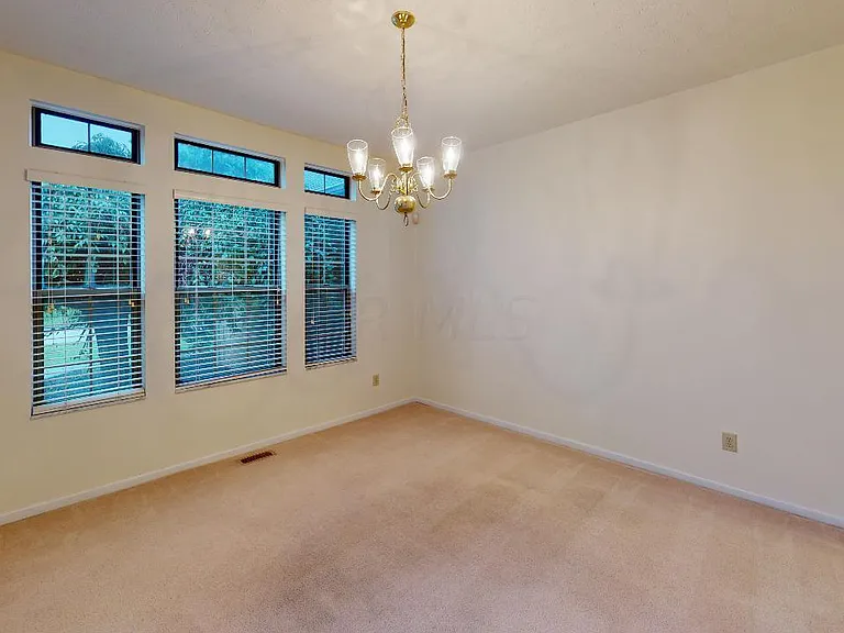 6498 Ringsend Ct — Photo 57