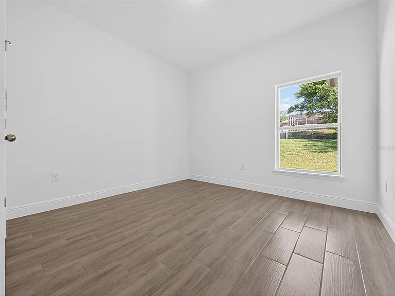 922 N Fairbairn Dr — Photo 27