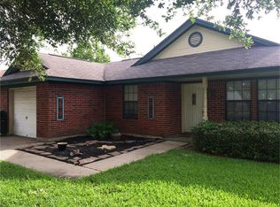 1155 Carey Dr, Angleton, TX 77515