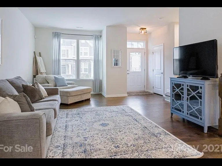 11737 Blessington Rd — Photo 8