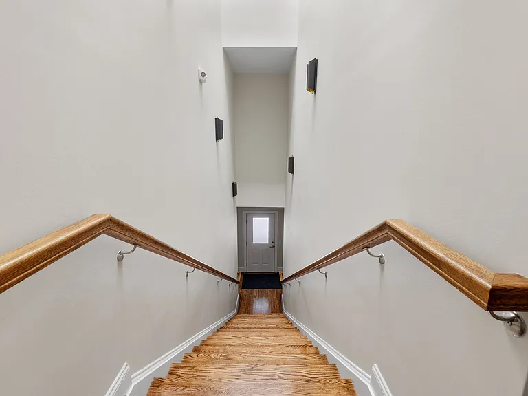 10 S Rowland St #2 — Photo 26