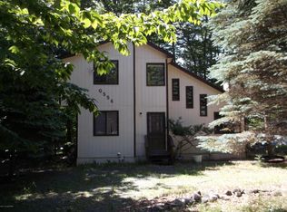 7484 Cottage Ln, Tobyhanna, PA