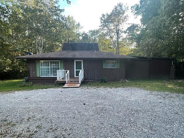 1st image of 96457 Diamondhead Dr W