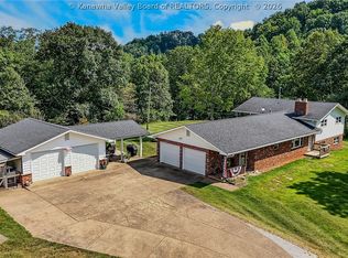 405 Boggs Frk, Spencer, WV 25276