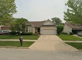 721 Clover Ridge Ln, Itasca, IL 60143