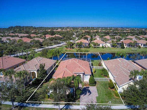 4th image of 5290 Eleuthra Cir