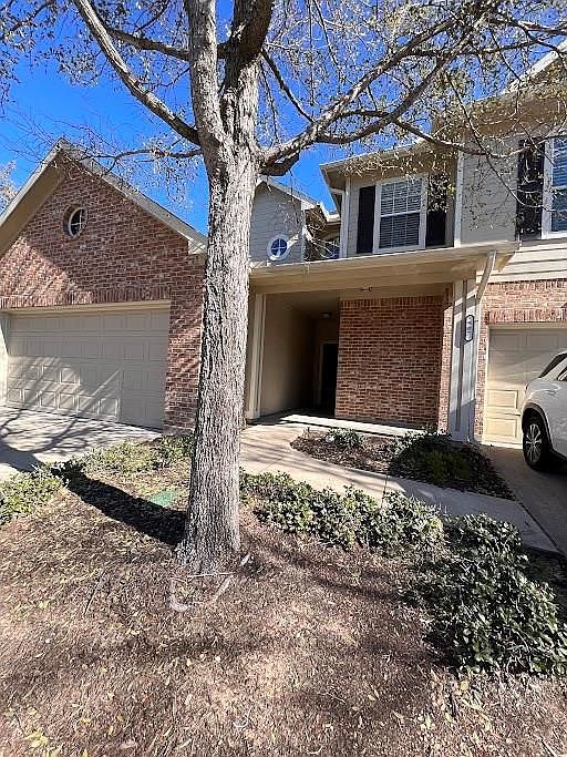 1st image of 907 Fish Creek Dr