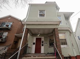 38 Fabyan Pl #2A, Newark, NJ 07108