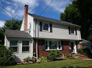 15 Rustlewood Rd, West Roxbury, MA 02132