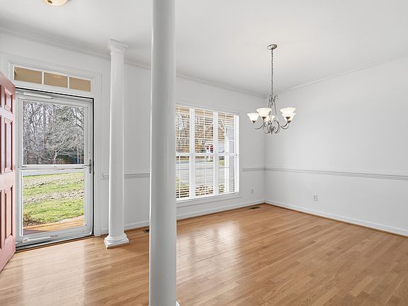 3rd image of 66 Bellemont Rd
