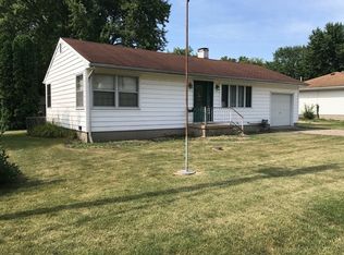 519 W Water St, Farmer City, IL 61842