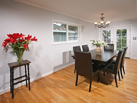3rd image of 8835 Balboa Blvd