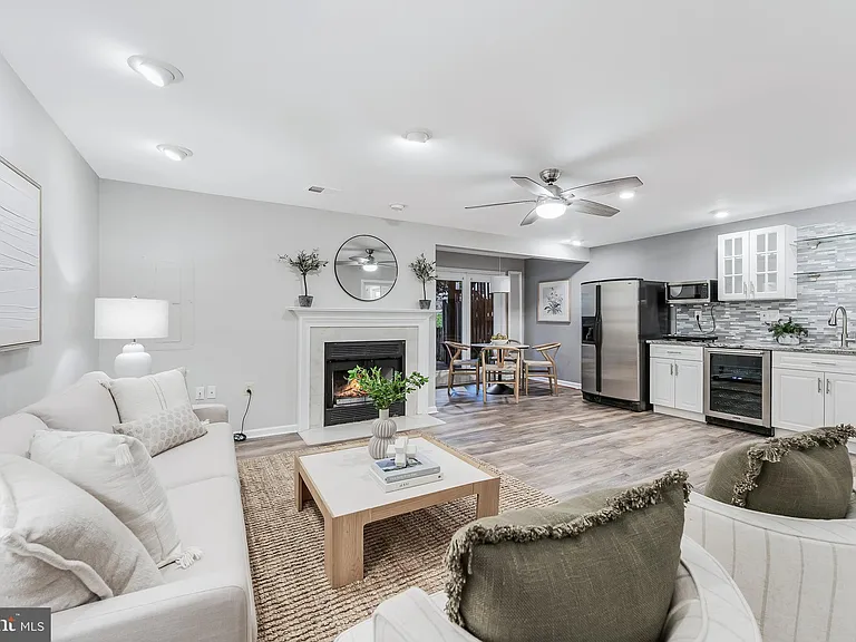 6125 Wellington Commons Dr — Photo 23