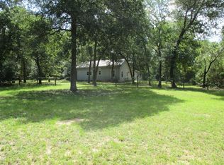 25052 Squirrel Rd, New Ulm, TX 78950