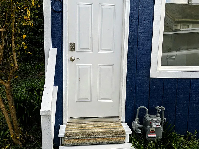 1615 NW 20th St #C — Photo 3