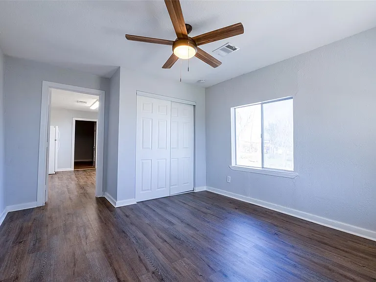 2304 Thrasher Ln #A — Photo 8