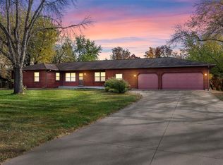 7431 Commune Ct, Cedar Rapids, IA 52411