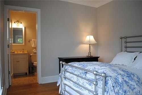1st image of 32 Water St Ste 3