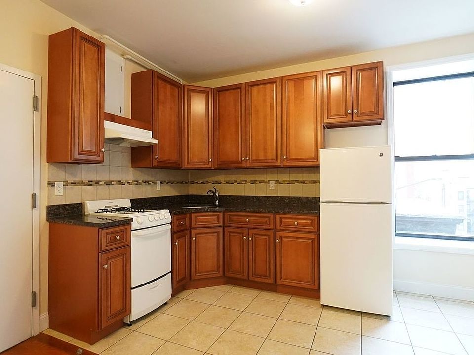 1st image of 323 E 85th St APT 5C