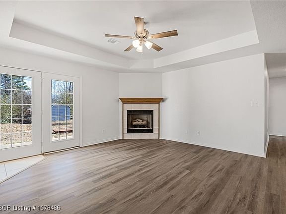 3rd image of 518 N 17th St