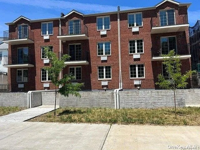 196-28 91st Ave #2 — Photo 2