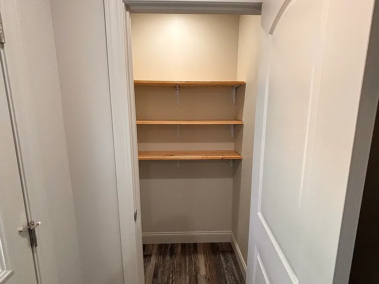 1212 Helton St — Photo 10