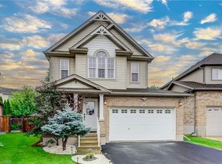 521 Snowdrop Ct, Kitchener, ON N2E 4G4