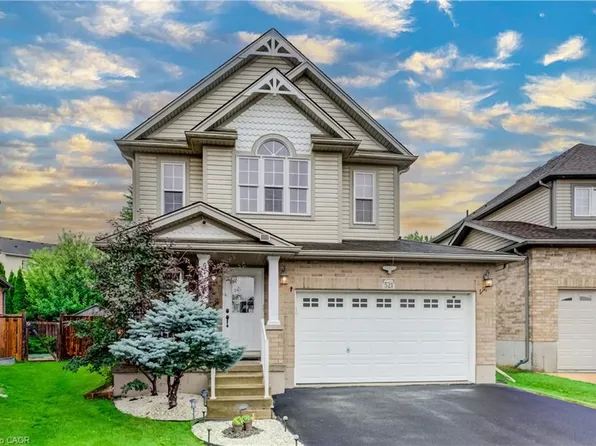 521 Snowdrop Ct, Kitchener, ON N2E 4G4