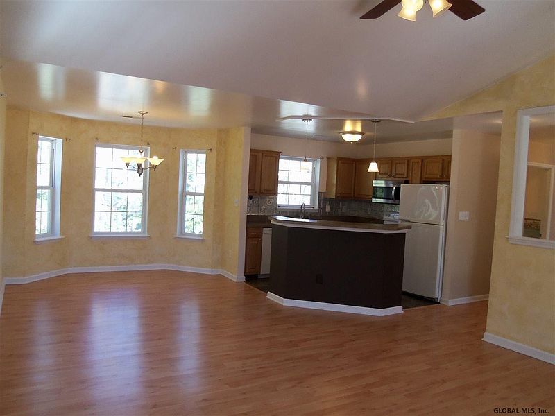 4th image of 110 MORNING GLORY Way