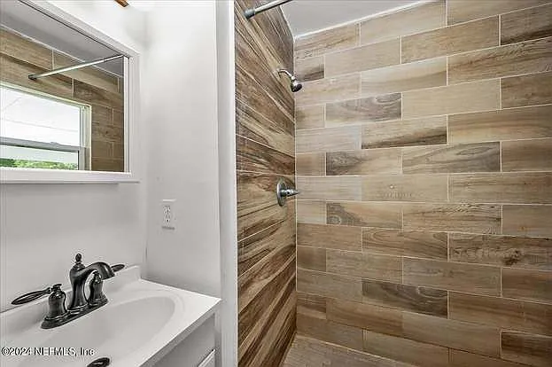 3919 Skycrest Dr — Photo 47