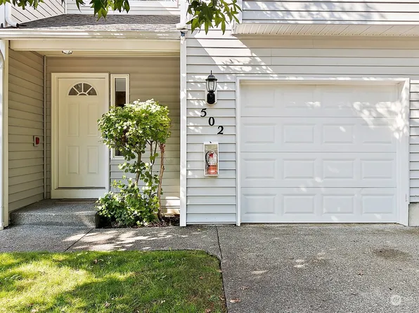 2214 S 336th Street, Federal Way, WA 98003
