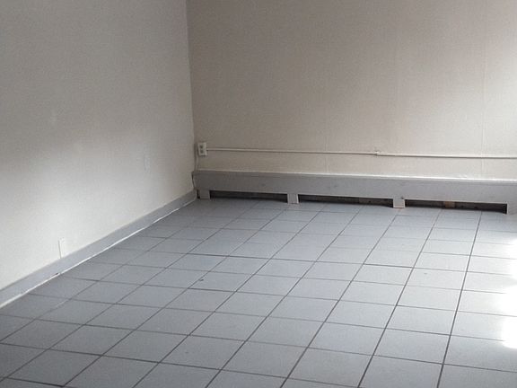 4th image of 1629 2nd Ave S #3