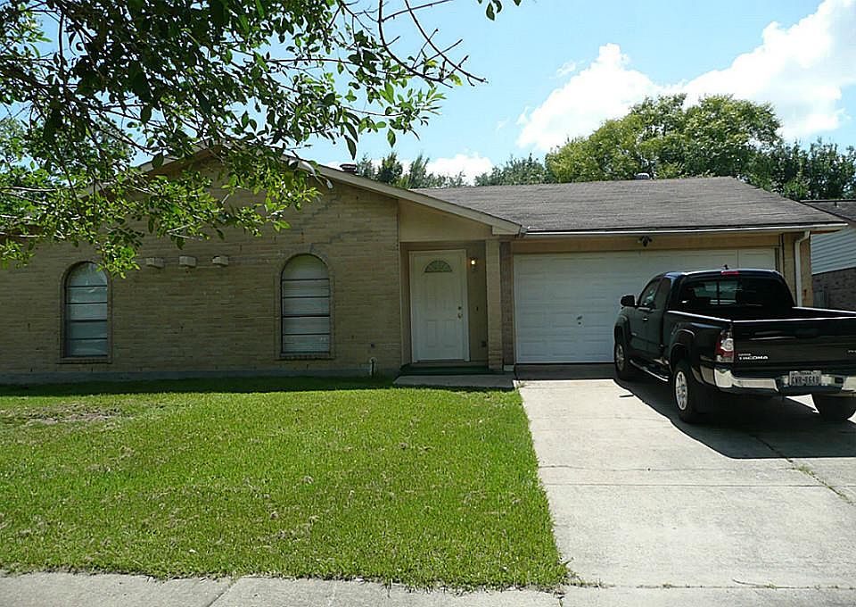 1st image of 5103 Karenbeth Dr