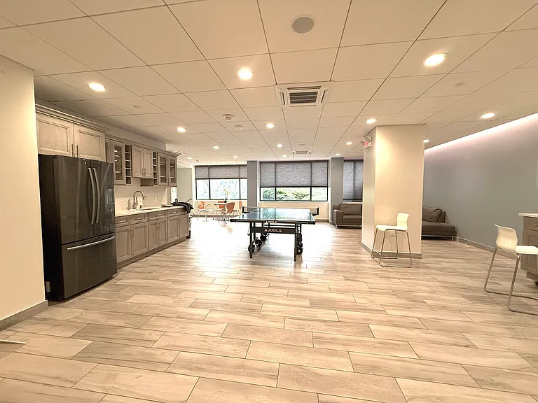 45 River Dr S #1906 — Photo 16