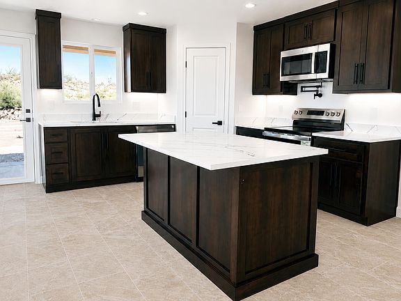 4th image of 1032 Misa Ct