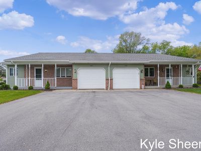 4483 N Valley Dr NE, Grand Rapids, MI, 49525