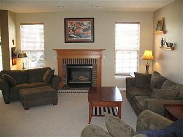 4th image of 4547 Belmont Ct