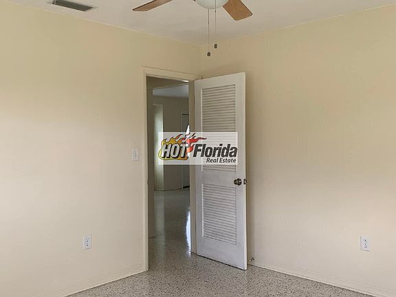 5th image of 713 Killarney Dr