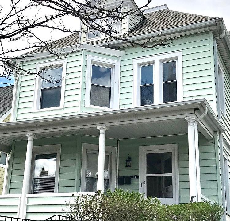 1st image of 131 Beekman Ave #1