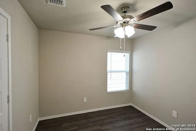 1136 Whitneyway Ln — Photo 21