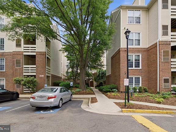 2nd image of 240 S Reynolds St APT 212