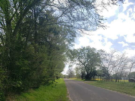 4th image of 300 County Road 4740