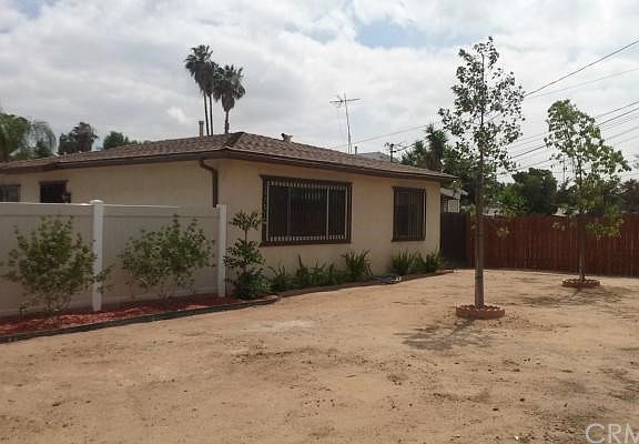 2nd image of 23751 Hemlock Ave
