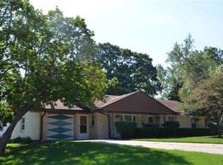 2233 Indianola Ave, Des Moines, IA 50315