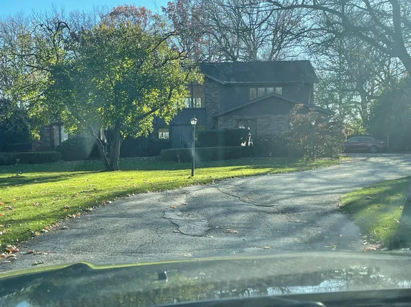 2226 Churchill Ln, Highland Park, IL 60035