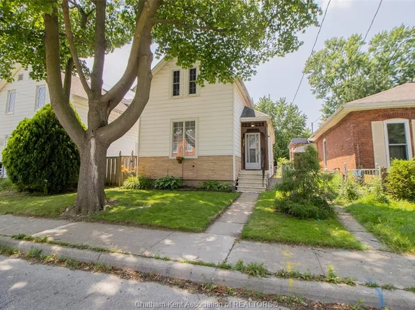 206 Adelaide St S, Chatham Kent, ON N7M 4R9