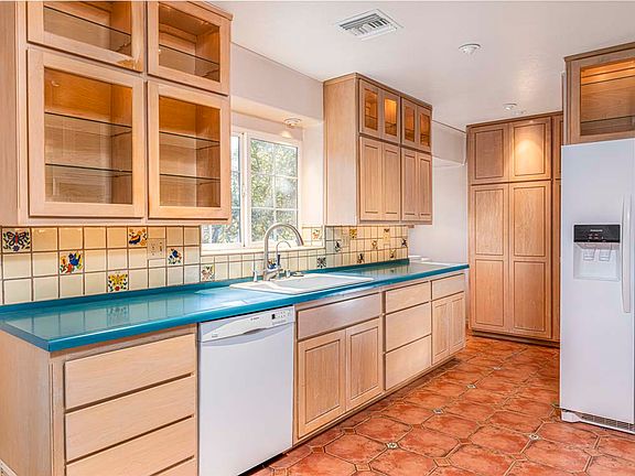 2nd image of 32725 Jerome Rd #A